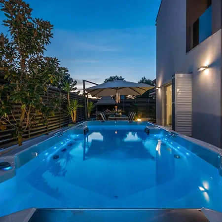 Luxurious Home In Biograd Semesterbostad *