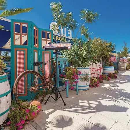 In Biograd With Heated Swimming Pool *