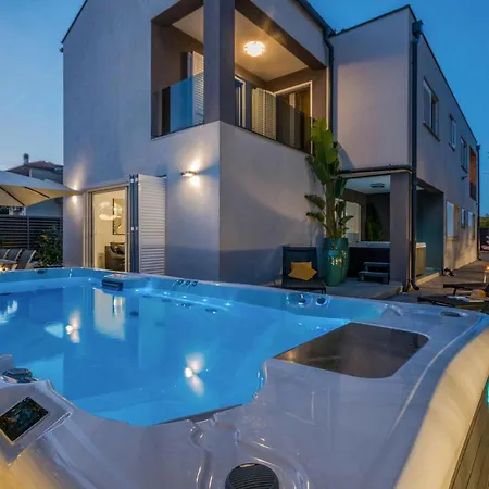 Luxurious In Biograd Holiday home Biograd Na Moru