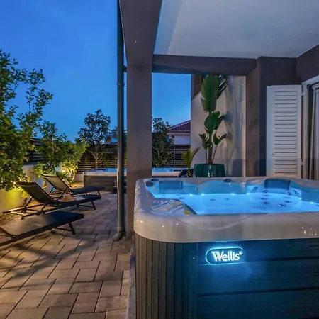 Holiday home Luxurious In Biograd *