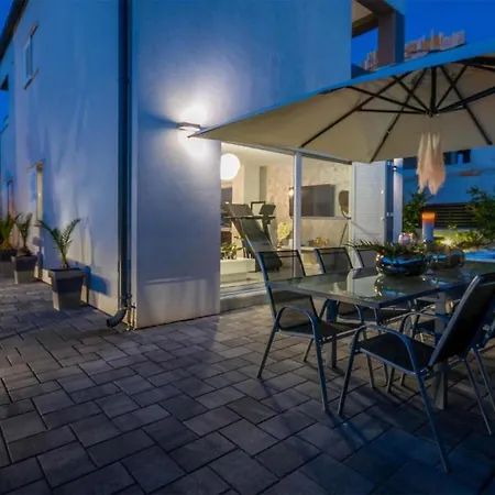 Casa vacanze Luxurious In Biograd Biograd Na Moru