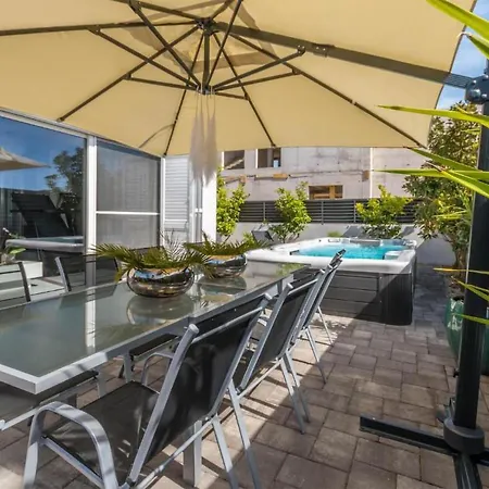 Amazing In Biograd With Kitchen Holiday home