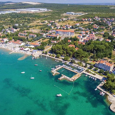 Amazing In Biograd With Kitchen * Biograd Na Moru