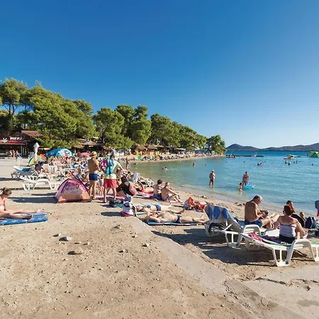 Amazing In Biograd With Kitchen * Biograd Na Moru